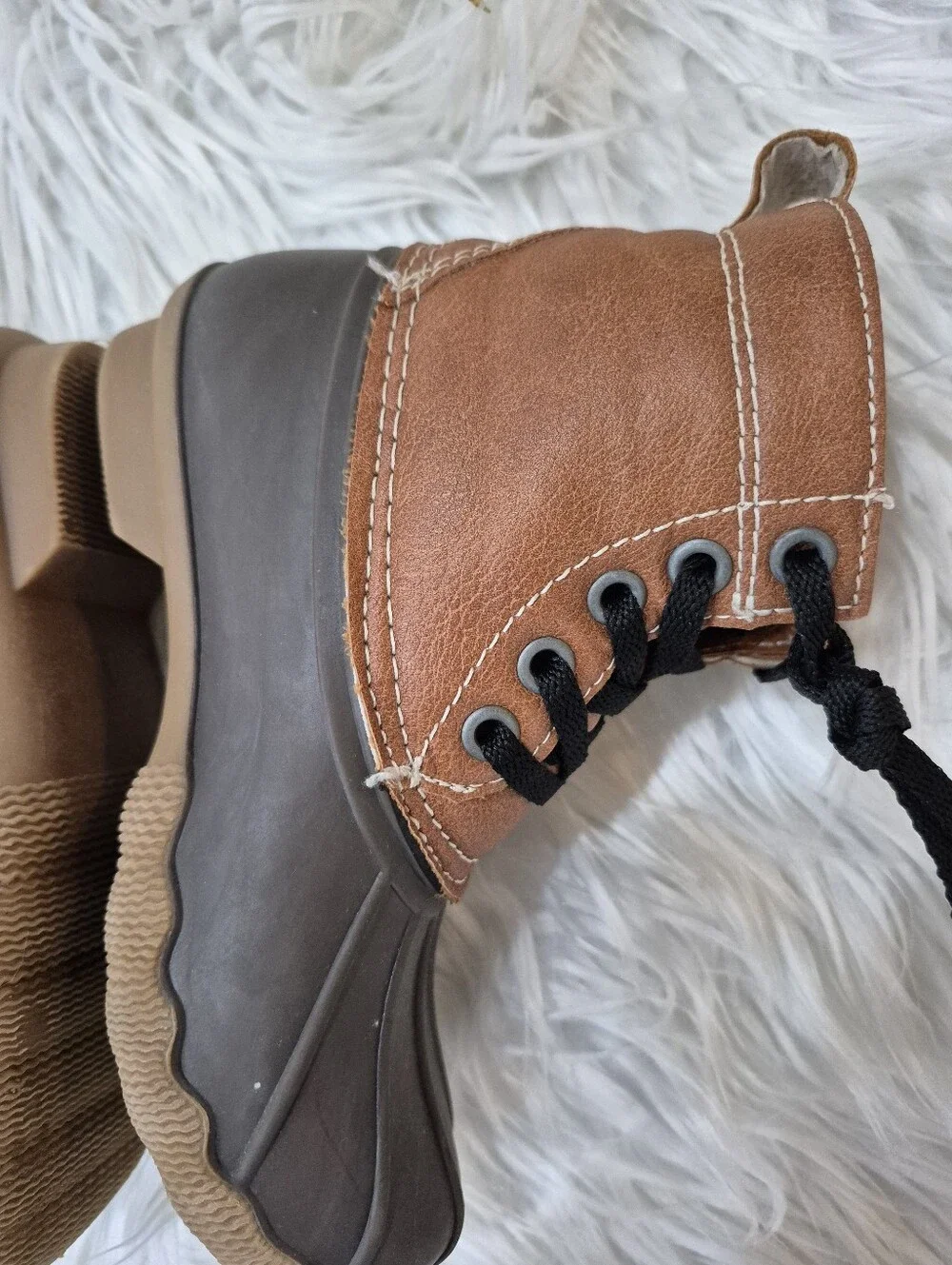 London Fog Kids Two-Tone Brown Duck Boots with Black Laces